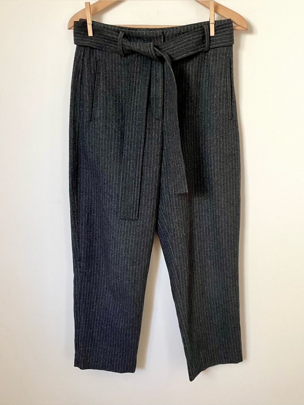 Aritzia Wilfred Jallade Tie Front Pants Wool Blend Pinstripe Grey Size 6